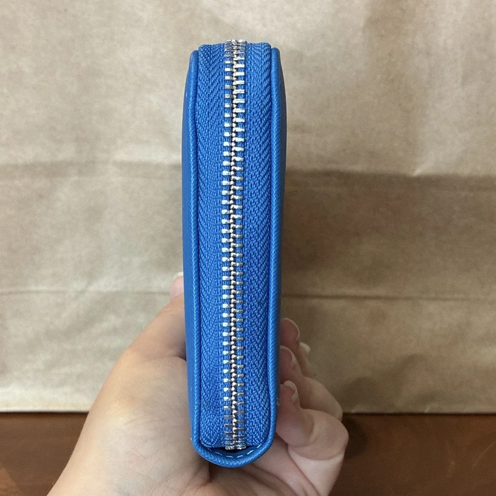 Steve Madden Women's Blue Solid Zip-Around Wristlet Wallet Logo ID Credit Card